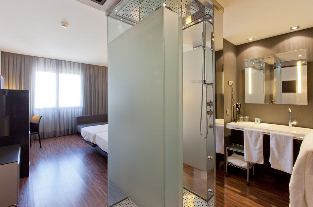 Hotel Ciudad De Мостолес Экстерьер фото